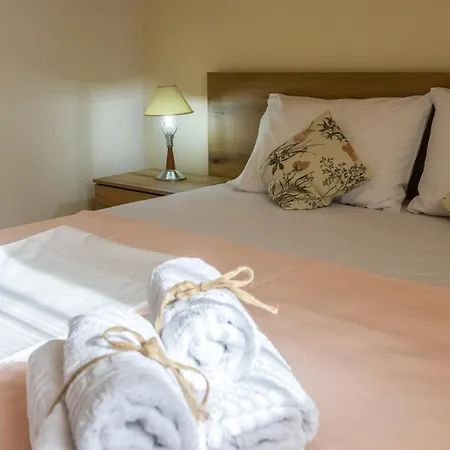 Platanus Retreat بيت للعطل