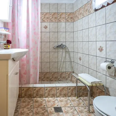 Platanus Retreat بيت للعطل